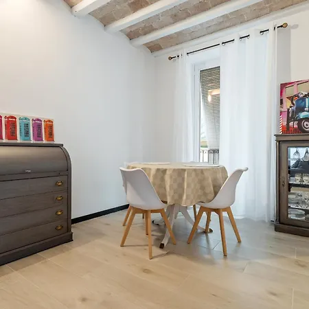 Hauzify I Novavila Centre Homestay *